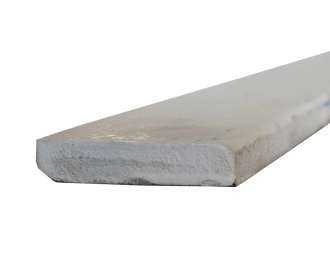 Merantie plint wit gegrond 12x90mm 490cm